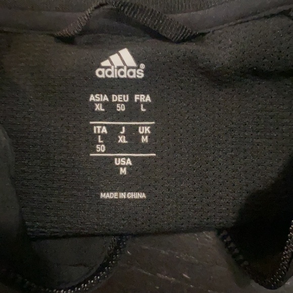 Nike top - Picture 3 of 3